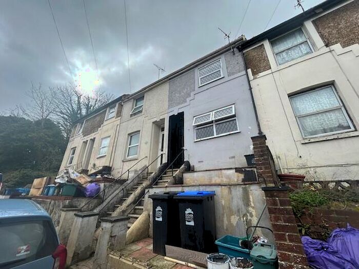 2 Bedroom Terraced House To Rent In Hillside Road, Dover, CT17