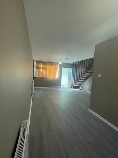 2 Bedroom Semi-Detached House To Rent In Craybury End, London, SE9