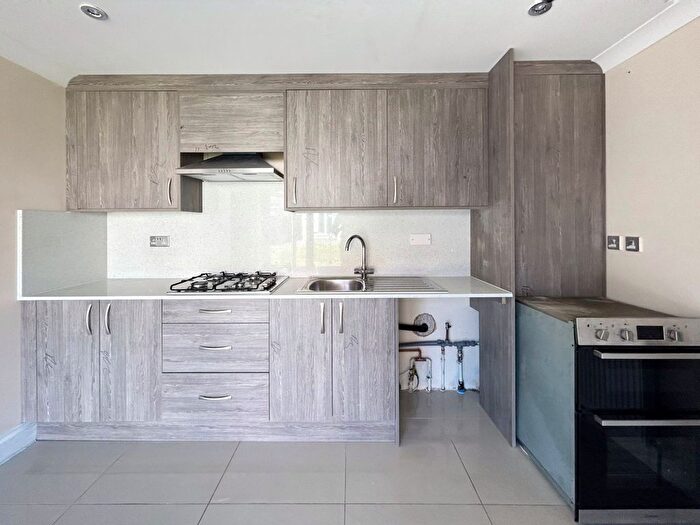 6 Bedroom Semi-Detached House To Rent In Sutton Square, Hounslow, Middlesex, TW5