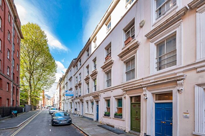 1 Bedroom Flat To Rent In Little Russell Street, Bloomsbury, London, WC1A