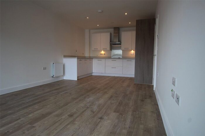 1 Bedroom Flat To Rent In Henshaws Vale, Sittingbourne, Kent, ME10