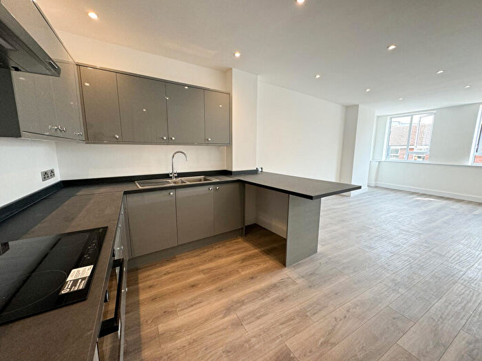 2 Bedroom Flat To Rent In High Street, Newmarket, CB8