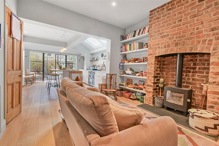 4 Bedroom Terraced House For Sale In Jamieson Terrace, South Bank, YO23