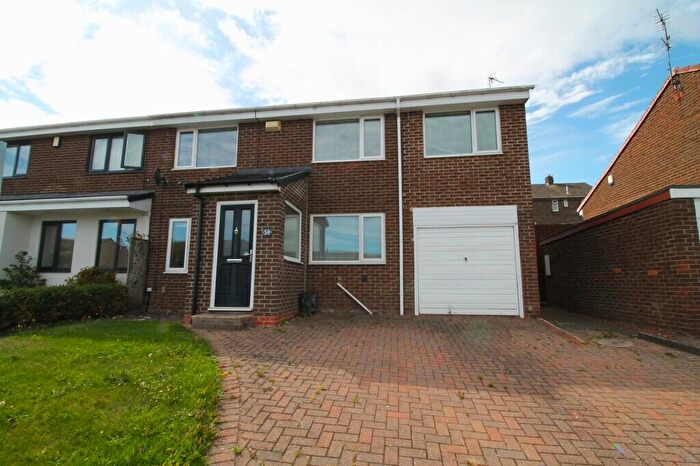 4 Bedroom Semi Detached House For Sale In Featherstone Road, Newton Hall, Durham, DH1