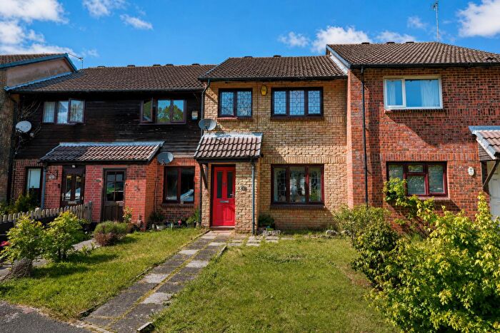 3 Bedroom Terraced House For Sale In Kingsley Gardens, Totton, Hampshire, SO40