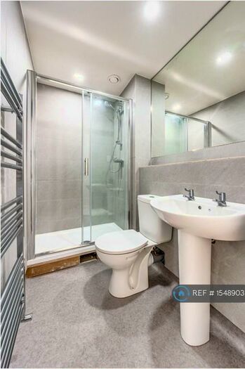 4 Bedroom Flat To Rent In Greenhill Road, Winchester, SO22