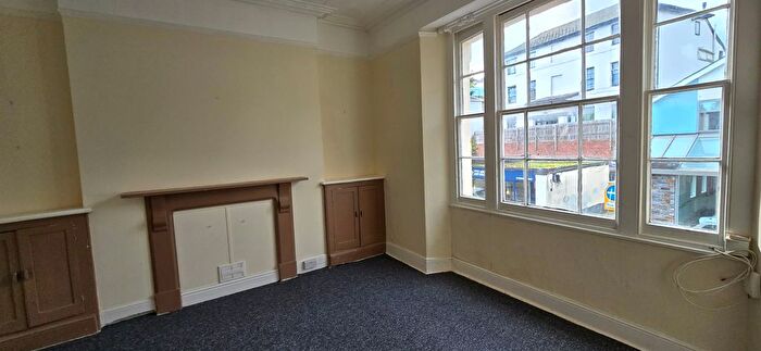 1 Bedroom Flat To Rent In Winner Street, Paignton, TQ3