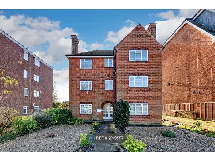 1 Bedroom Flat To Rent In Torrington Park, London, N12