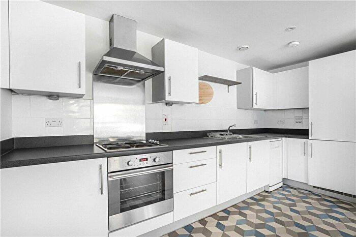 2 Bedroom Apartment To Rent In Spa Road, London, SE16
