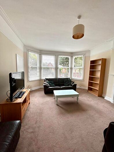 2 Bedroom Maisonette To Rent In Canadian Avenue, London, SE6