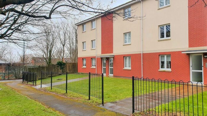 2 Bedroom Flat To Rent In Frome Court House, Frome Court, Thornbury, Bristol BS35