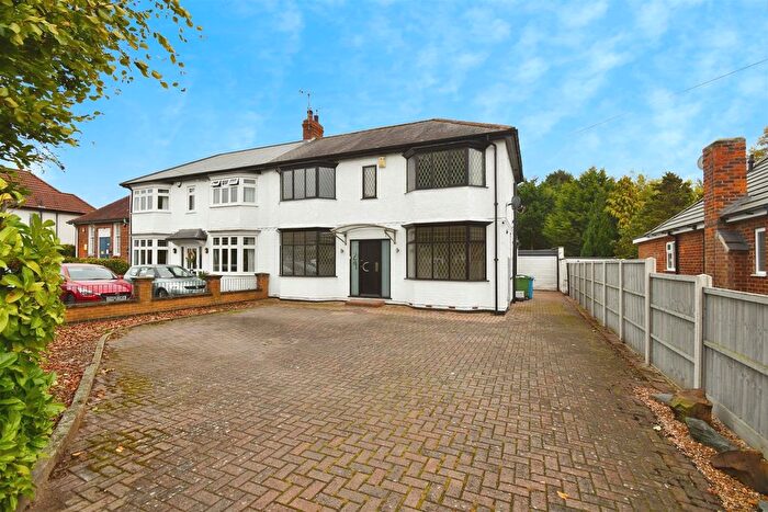 3 Bedroom Semi-Detached House For Sale In Beverley Road, Kirk Ella, HU10
