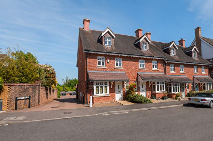 4 Bedroom End Of Terrace House For Sale In St. Pauls On The Green, Haywards Heath, RH16