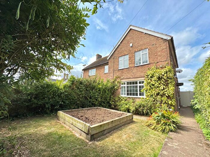 3 Bedroom Semi-Detached House For Sale In School Hill, Sproxton, LE14