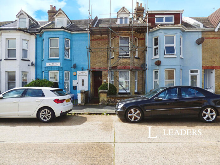 Studio To Rent In Bayford Road, Littlehampton, BN17