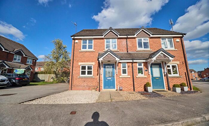 3 Bedroom Semi Detached House To Rent In Wellington Close, Burbage, LE10