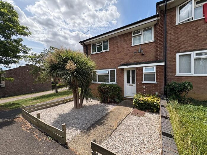 3 Bedroom Semi Detached House For Sale In Portway Banbury, OX16