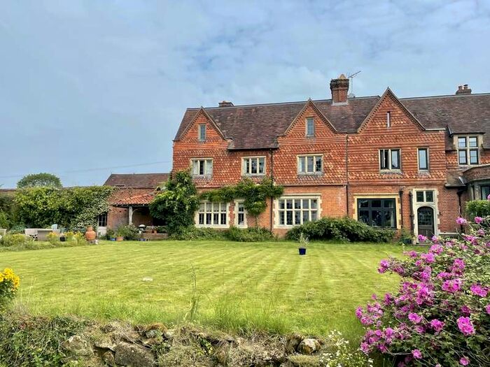 6 Bedroom Semi-Detached House To Rent In Tilburstow Hill Road, South Godstone, RH9