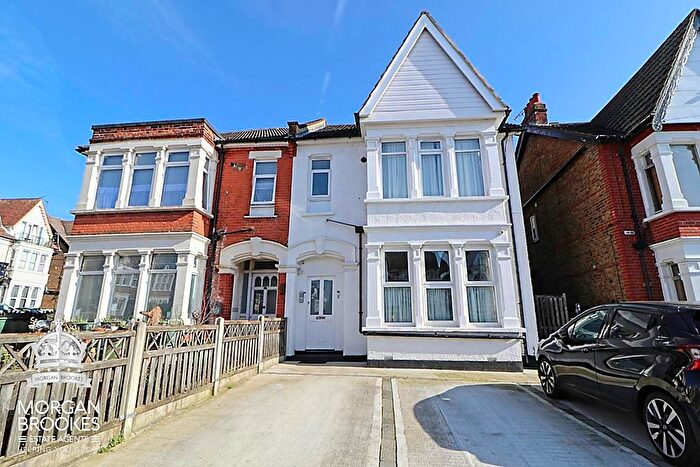 1 Bedroom Flat For Sale In Meteor Road, Westcliff-On-Sea, SS0