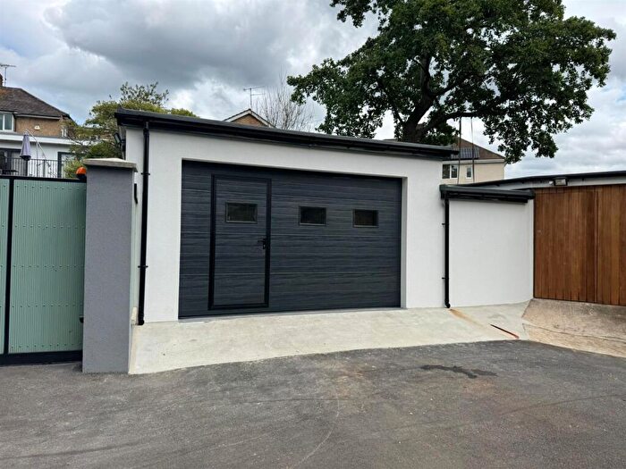 Garage / Parking To Rent In Hampden Way, London, N14