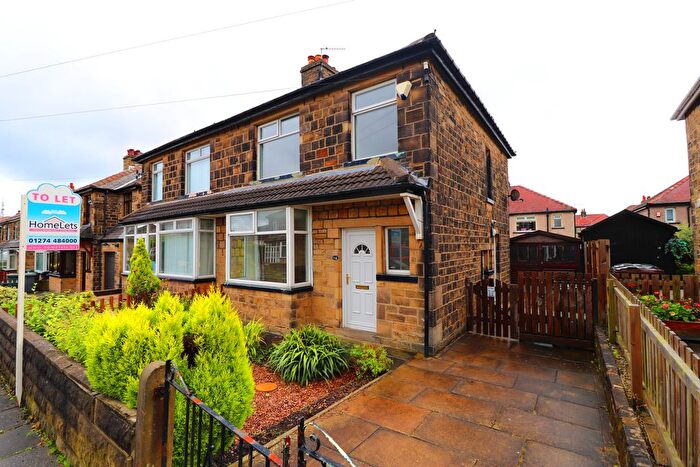 3 Bedroom Semi-Detached House To Rent In Wrose Mount, Wrose, Bradford, BD18