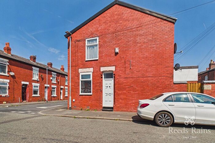2 Bedroom End Of Terrace House For Sale In Knutsford Road, Manchester, Greater Manchester, M18