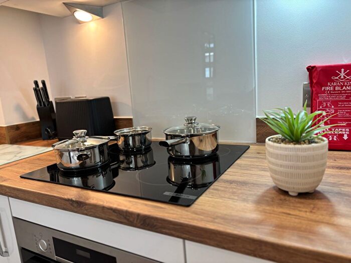 1 Bedroom Flat To Rent In Apartment A, Furness Quay, M50