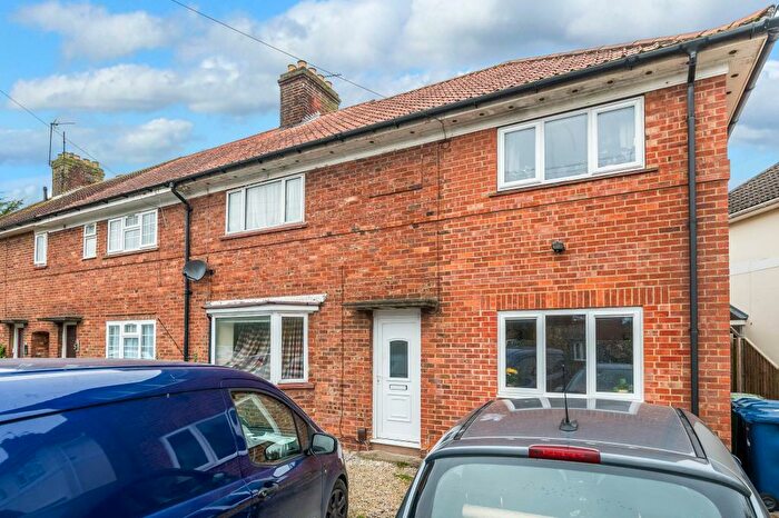 5 Bedroom Semi-Detached House To Rent In Cardwell Crescent, Student Bedroom, OX3