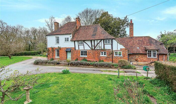 4 Bedroom Detached House For Sale In Taylors Lane, Trottiscliffe, West Malling, Kent, ME19