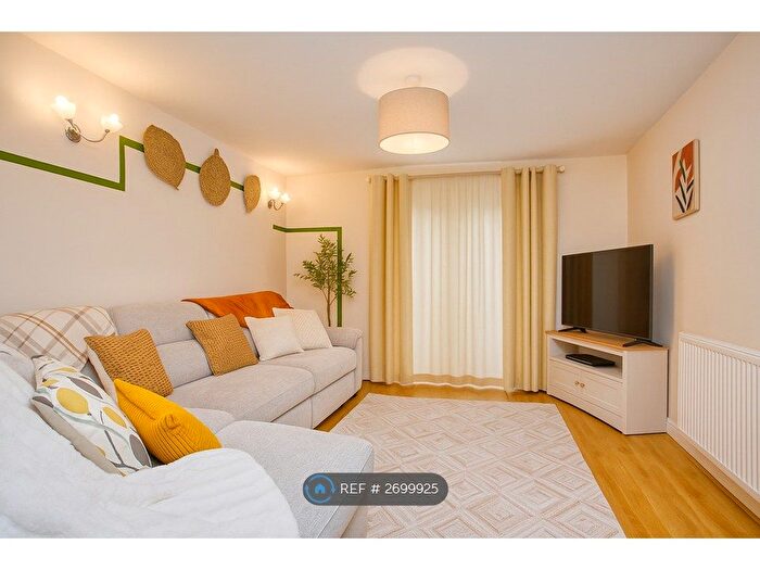 5 Bedroom Terraced House To Rent In Witches Walk, Bridgwater, TA6