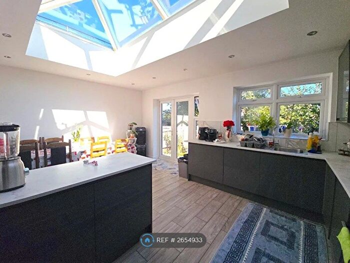 5 Bedroom Terraced House To Rent In Great Cambridge Road, London, N17