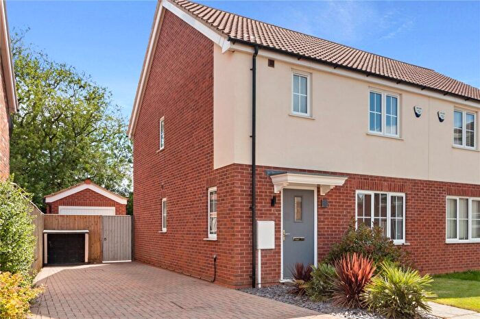 3 Bedroom Semi Detached House To Rent In Pasture Lane, Scartho Top, Grimsby, North East Lincs, DN33