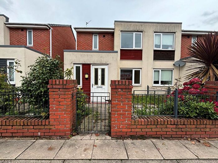 3 Bedroom Terraced House To Rent In Tunnel Road, Edge Hill, Liverpool, L7