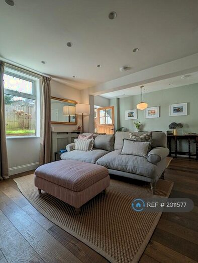 3 Bedroom Detached House To Rent In Gawcott Road, Buckingham, MK18