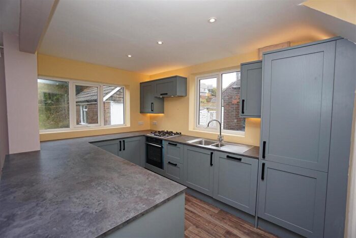 3 Bedroom Semi-Detached House To Rent In Winchester Road, Lodge Moor, Sheffield, S10