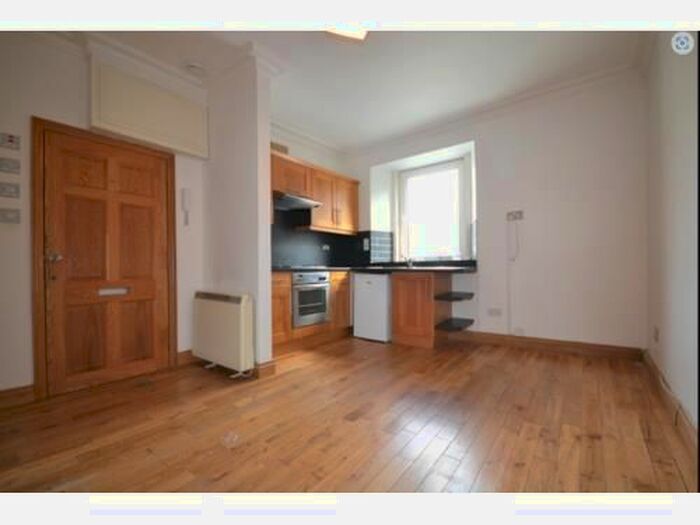 1 Bedroom Flat To Rent In Argyll Square, Oban, PA34