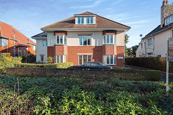 2 Bedroom Flat For Sale In Chessel Avenue, Boscombe Spa, Bournemouth, Dorset, BH5