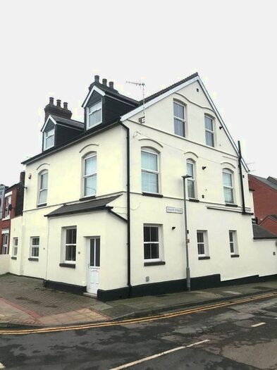 2 Bedroom Flat To Rent In Derby Road, Stapleford, Nottingham, NG9