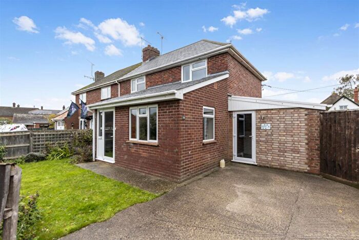 3 Bedroom House For Sale In Friars Moor, Sturminster Newton, DT10