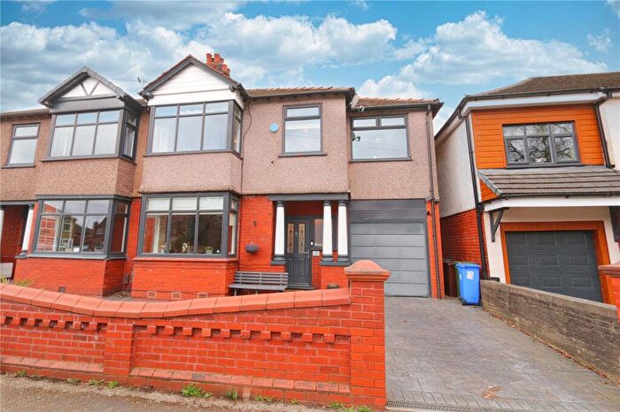 4 Bedroom Semi Detached House For Sale In Park Road, Audenshaw, Manchester, Greater Manchester, M34