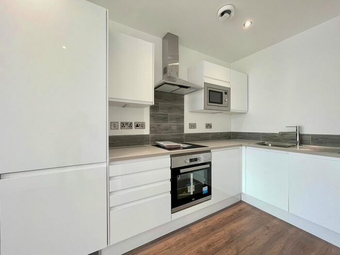 1 Bedroom Flat To Rent In Lower Broughton Road, Salford, M7