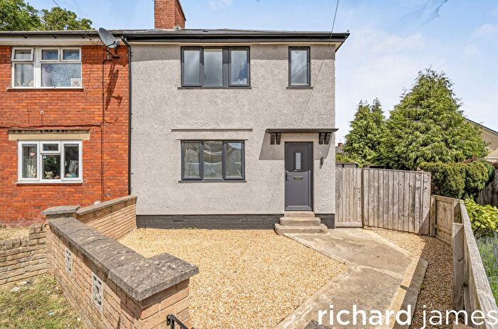 3 Bedroom Semi Detached House For Sale In Hurst Crescent, Swindon, SN2
