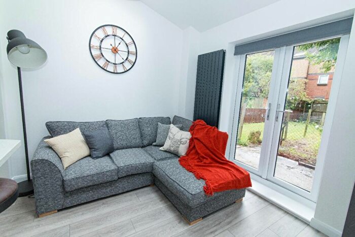 5 Bedroom House To Rent In Claude Street, Dunkirk, Nottingham, Nottinghamshire, NG7