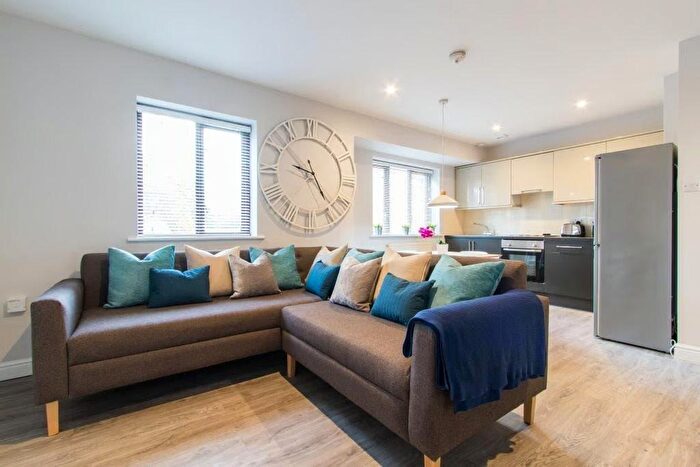 3 Bedroom House To Rent In Victoria Court Mews, Leeds, LS6