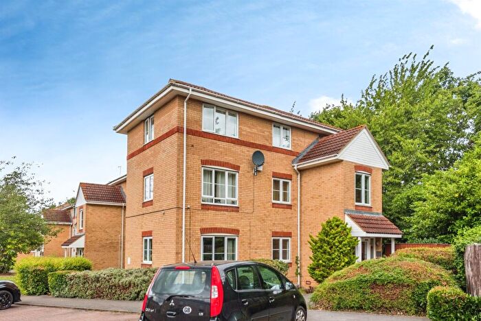 1 Bedroom Apartment For Sale In Winton Road, Swindon, SN3