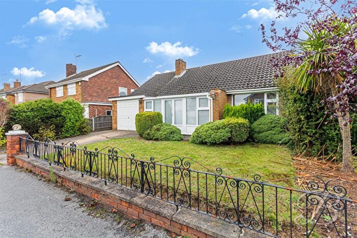 2 Bedroom Detached Bungalow To Rent In Sherwood Avenue, Edwinstowe, Mansfield, NG21