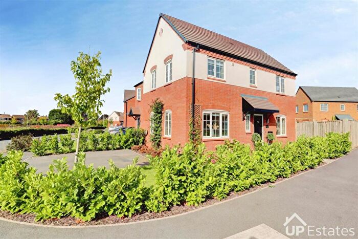 3 Bedroom Semi-Detached House For Sale In St. Oggs Way, Royal Park, Nuneaton, CV11