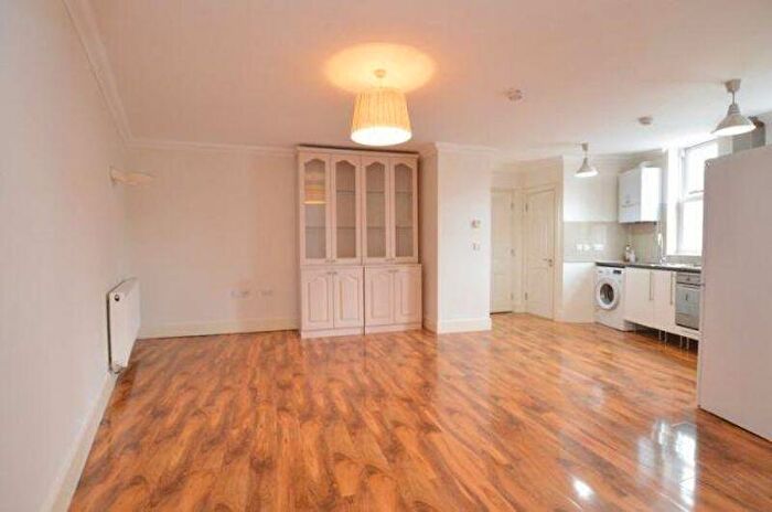 1 Bedroom Flat To Rent In Pinner Road, Harrow, HA1