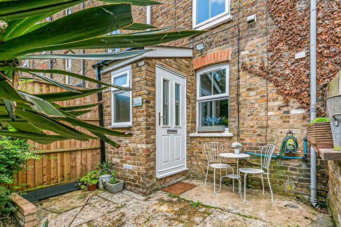 1 Bedroom Maisonette To Rent In Spencer Street, Hertford, SG13