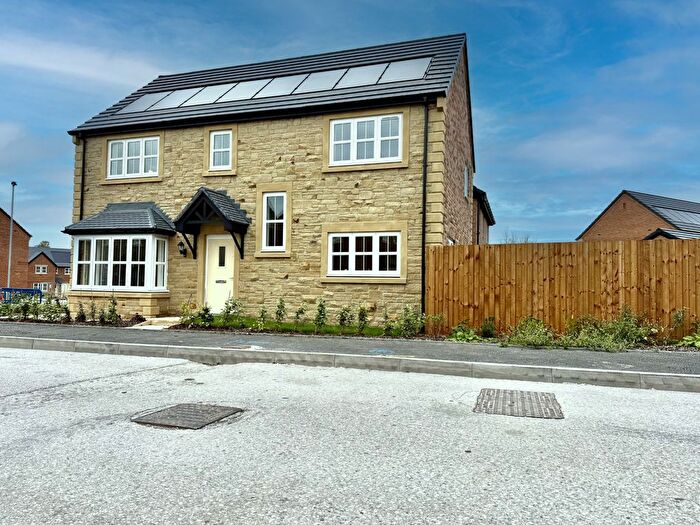 4 Bedroom Detached House To Rent In Jackdaw Lane, Preston, PR2